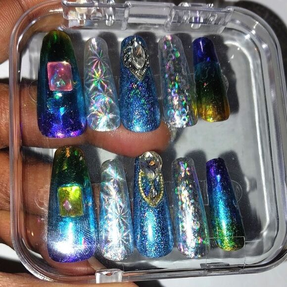 Hand crafted festive press on nails sz Large - Picture 3 of 8